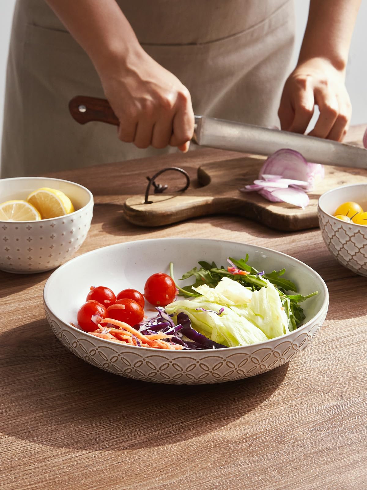 DOWAN Grote pastakommen, set van 4, 24,5 cm saladekom, brede en diepe dinerborden, porseleinen serveerschalen voor pasta, soep, salade, stoofpot, fruit, noedel, magnetron- en ovenbestendig, vintage