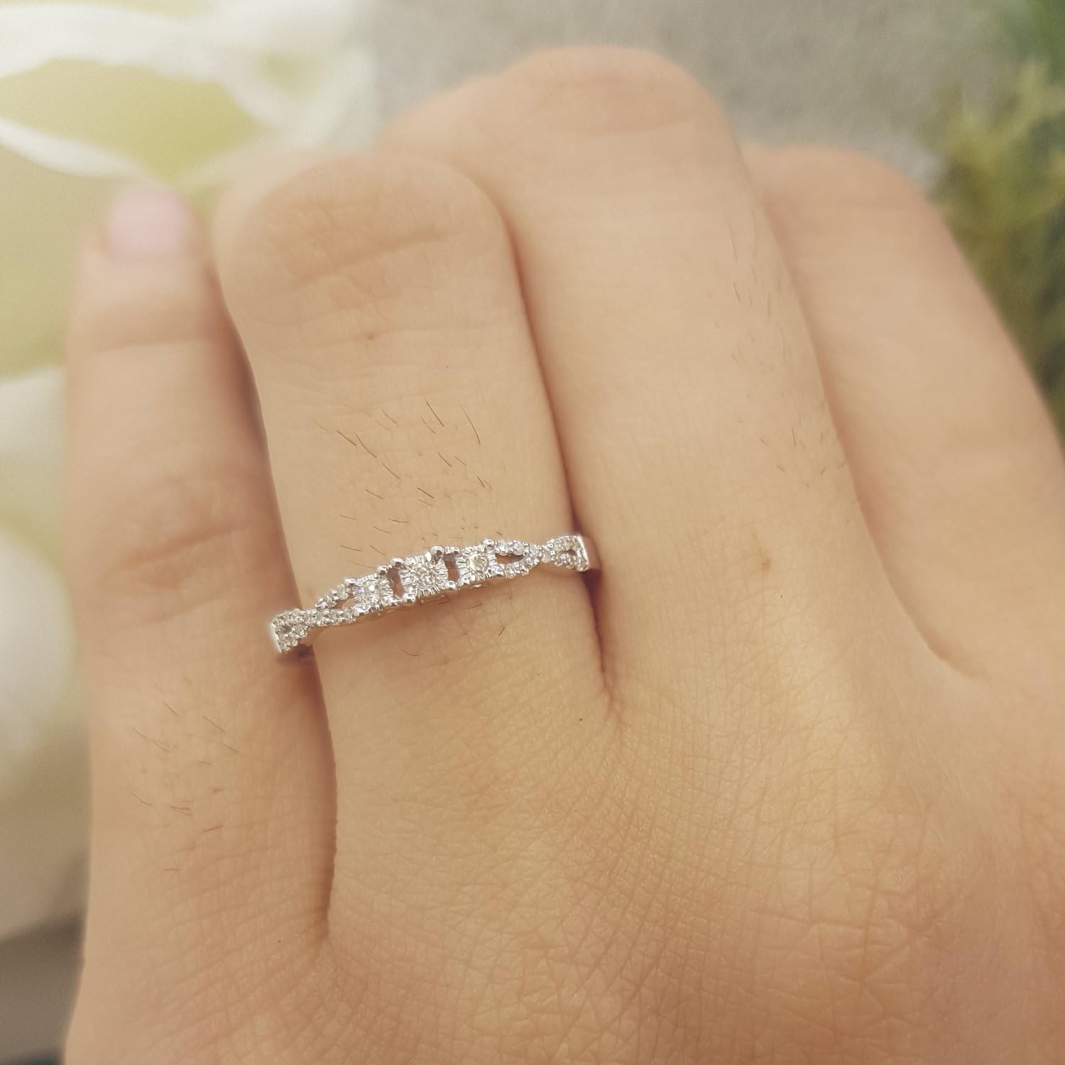 Dazzlingrock Collection 0.10 Cttw 10k Round Diamond Womens Bridal Crossover Swirl 3 Stone Promise Ring 1/10 CT, Solid White Gold
