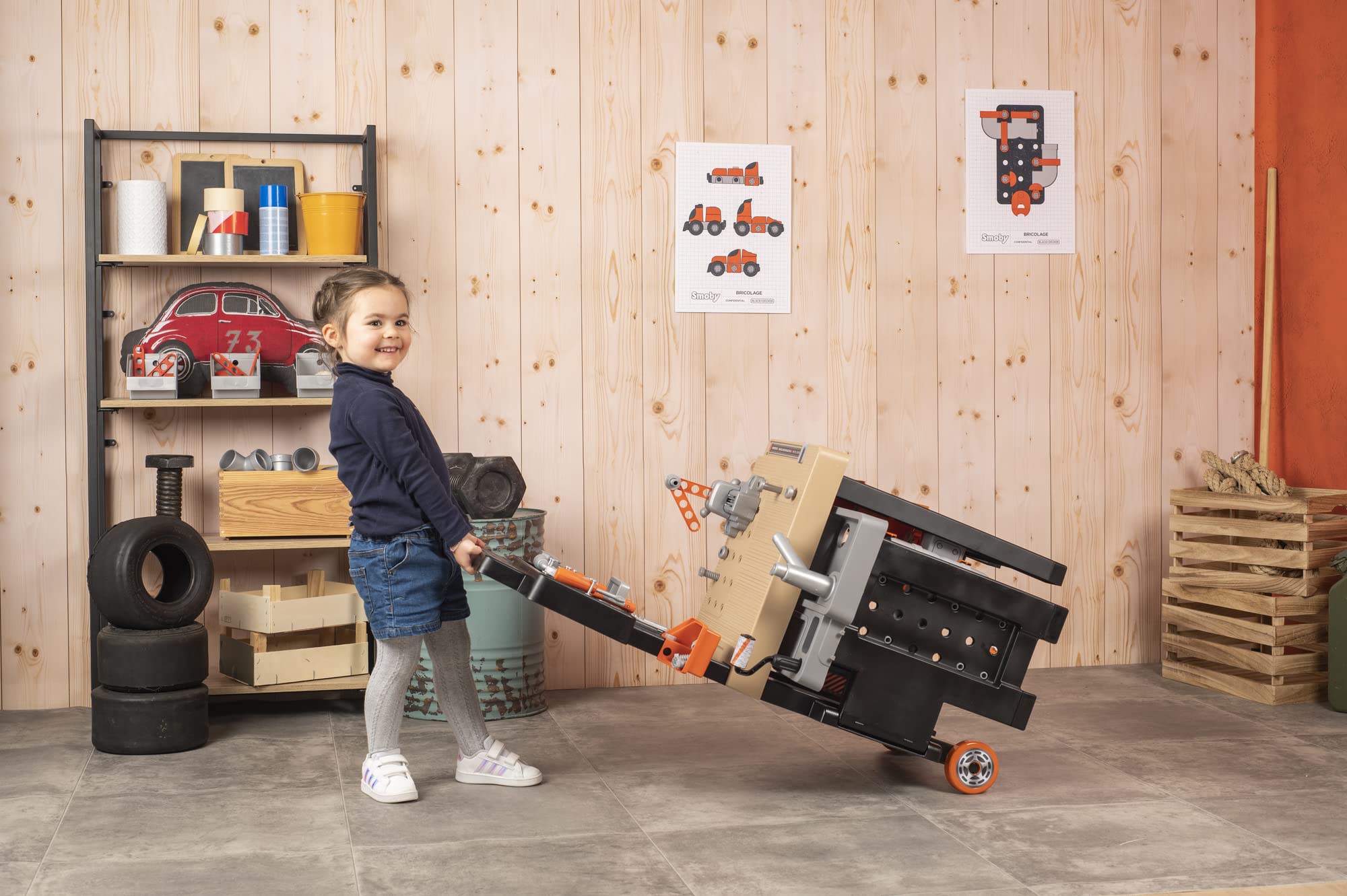Smoby - Black+Decker - Mega Center - Zabawka do samodzielnego wykonania warsztatu - Mechanika, hydraulika, malowanie, stolarstwo - Wiele akcesoriów w zestawie - Od 3 lat - Wyprodukowano we Francji