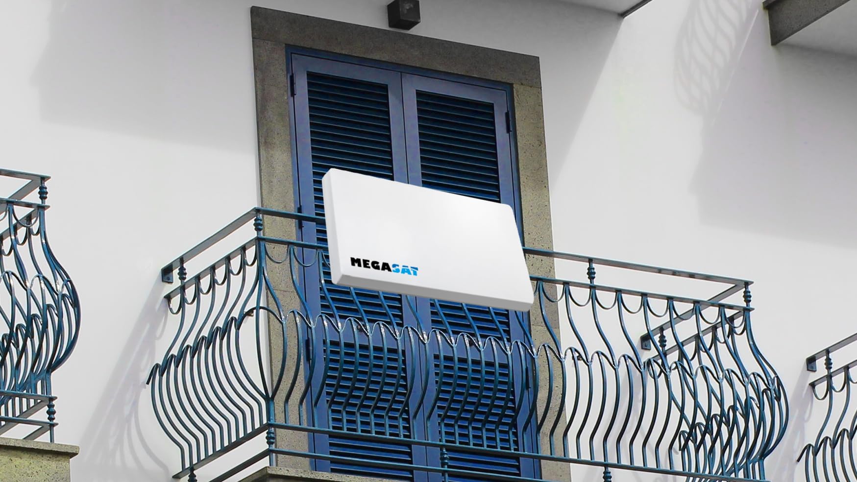 Megasat Antena Plana Set – D1 Profi-Line (1 Usuario, Incl. 10 m de Cable, buscador de satélite, pasacables para Ventana, LNB Intercambiable, múltiples Opciones de Montaje) – Blanco