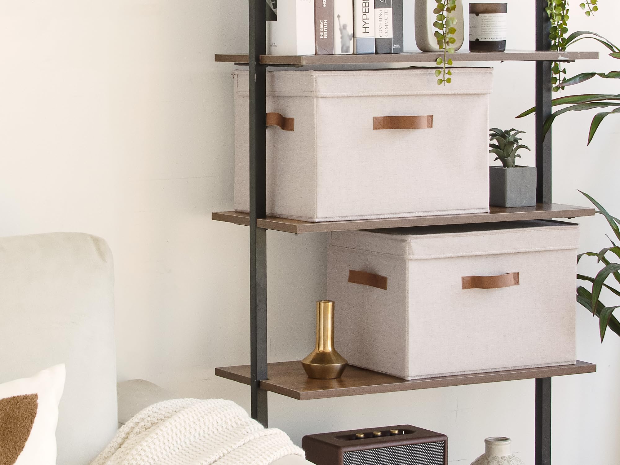 StorageWorks Scatole con coperchio, contenitori large per scaffali, cesti decorativi in tessuto con manici per organizzare vestiti e armadi 43 x 32 x 29 cm, marrone, confezione da 2