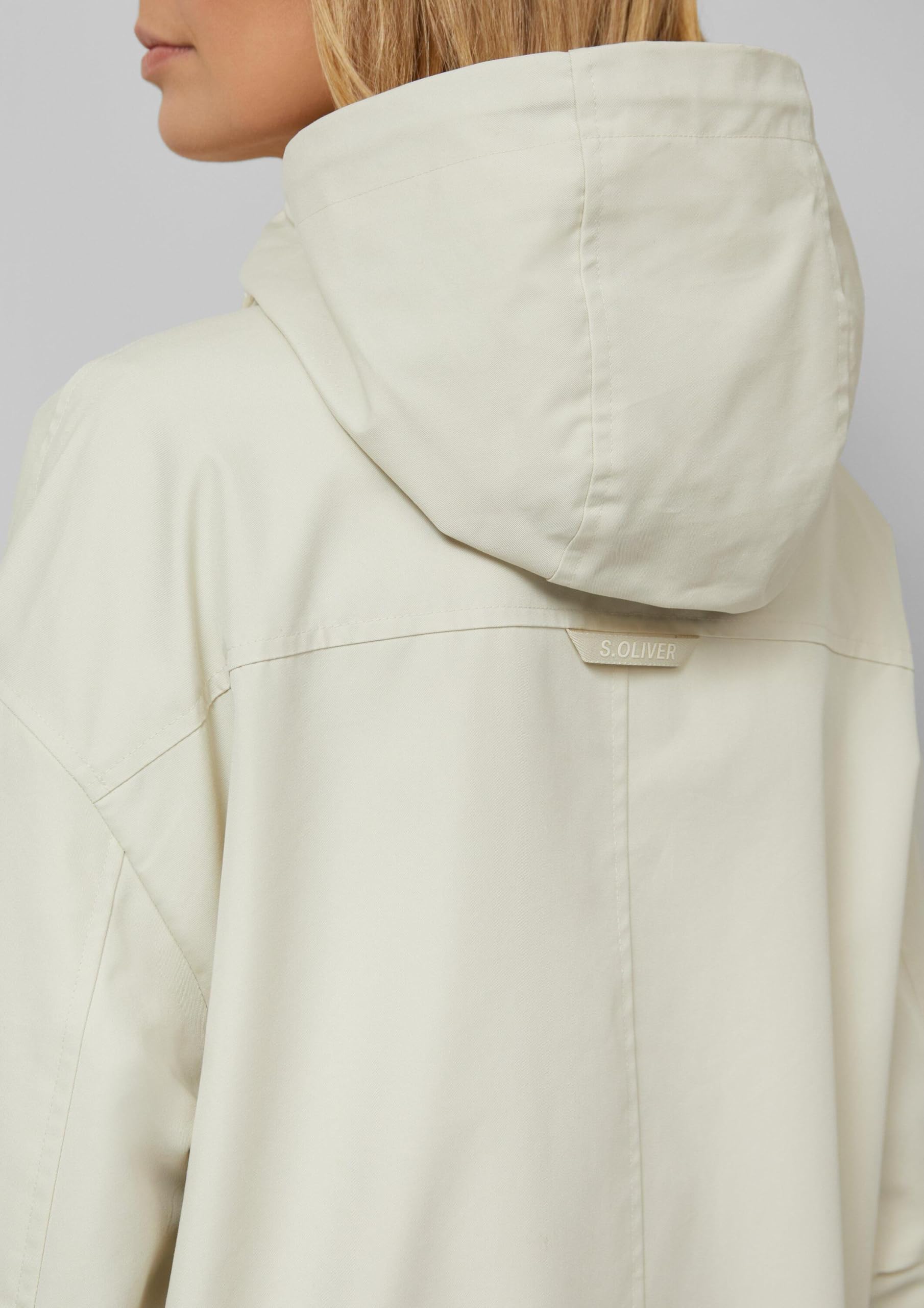 s.Oliver Jacke im Relaxed Fit mit Kapuze