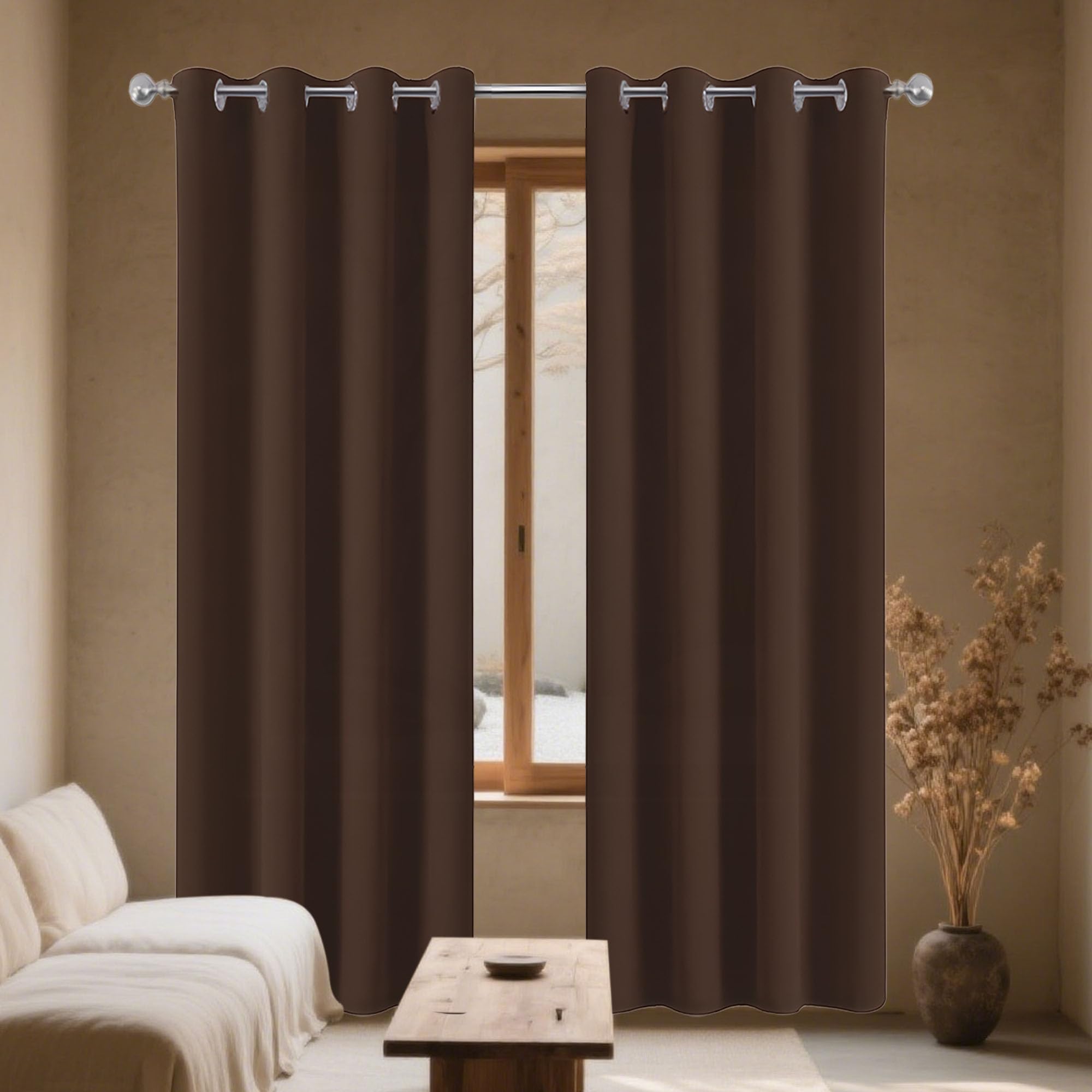 Rideaux opaque brun pour créer une ambiance cinéma dans votre salon