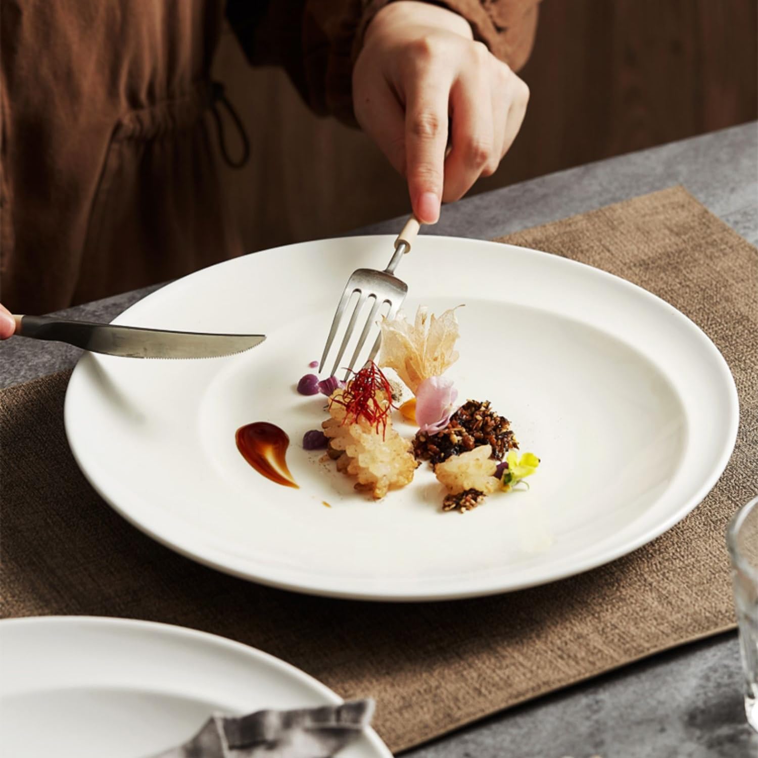Talerze obiadowe 10,6-calowy biały ceramiczny talerz do kuchni domowej, przystawki, zimny talerz, restauracja, zastawa stołowa komercyjna zestaw obiadowy