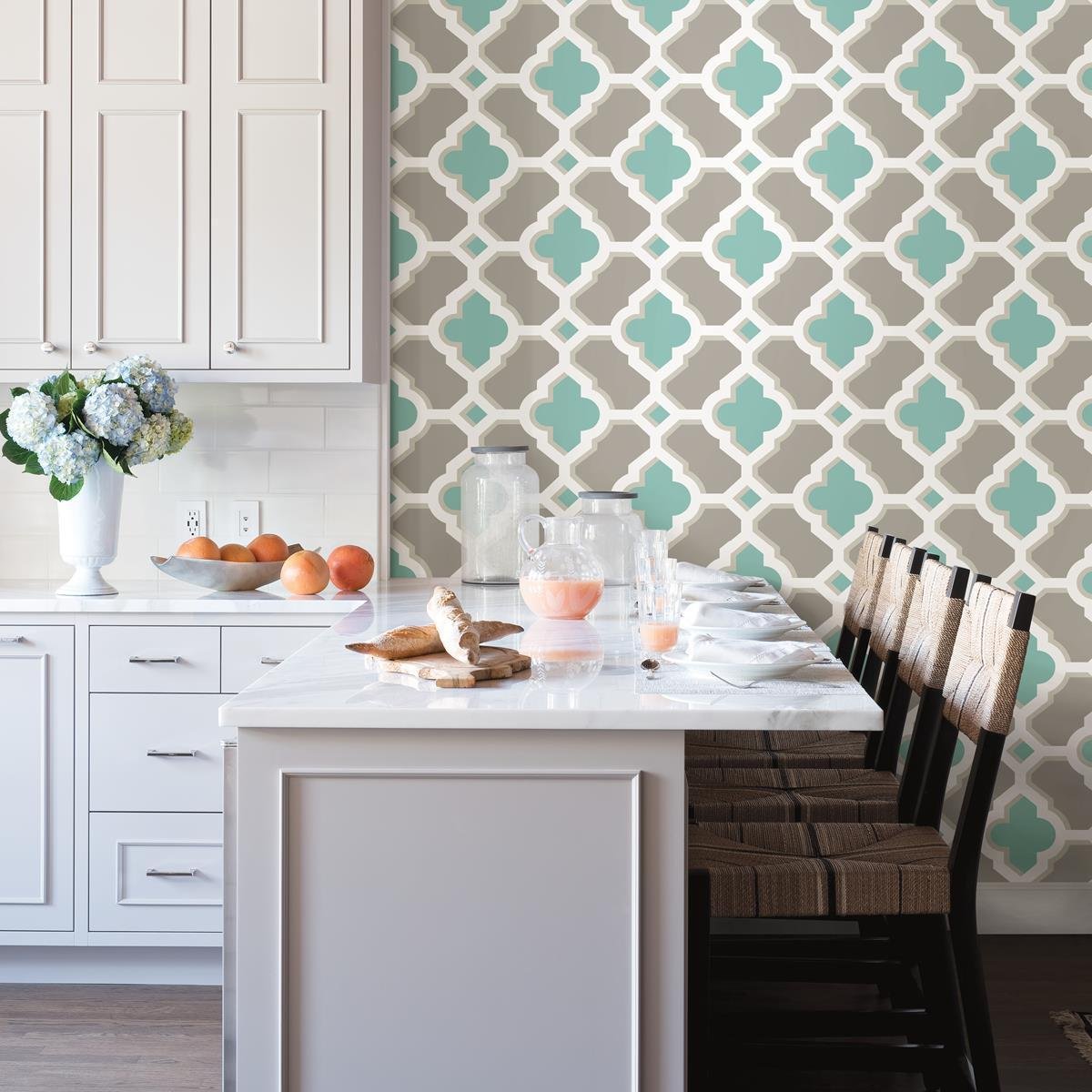 FD24123 - Solstice Quatrefoil Teal Fine Decor Wallpaper, Teal - Fd24123 - Image 2