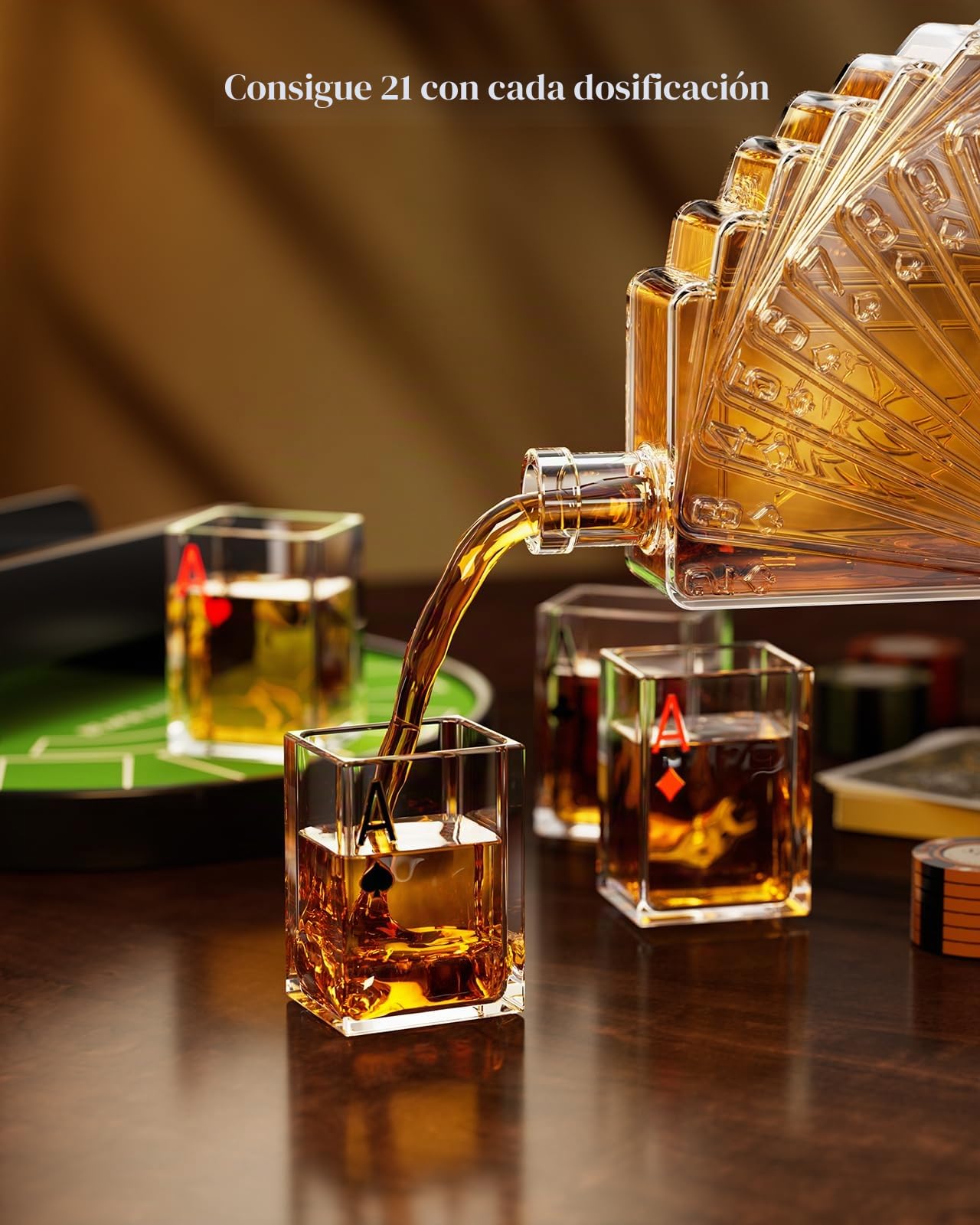 Kollea Juego de decantador de whisky Blackjack, decantador estilo casino de 38 onzas con 4 vasos, dispensador de licor, divertidos regalos de cumpleaños para hombres, papá, él, novio, artículos
