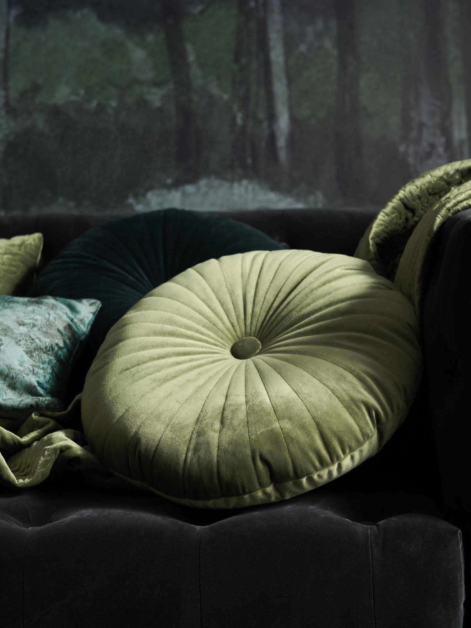 ESSENZA Dekokissen Naina Moss, Ø 40 cm - 100% Polyester Samt - Uni