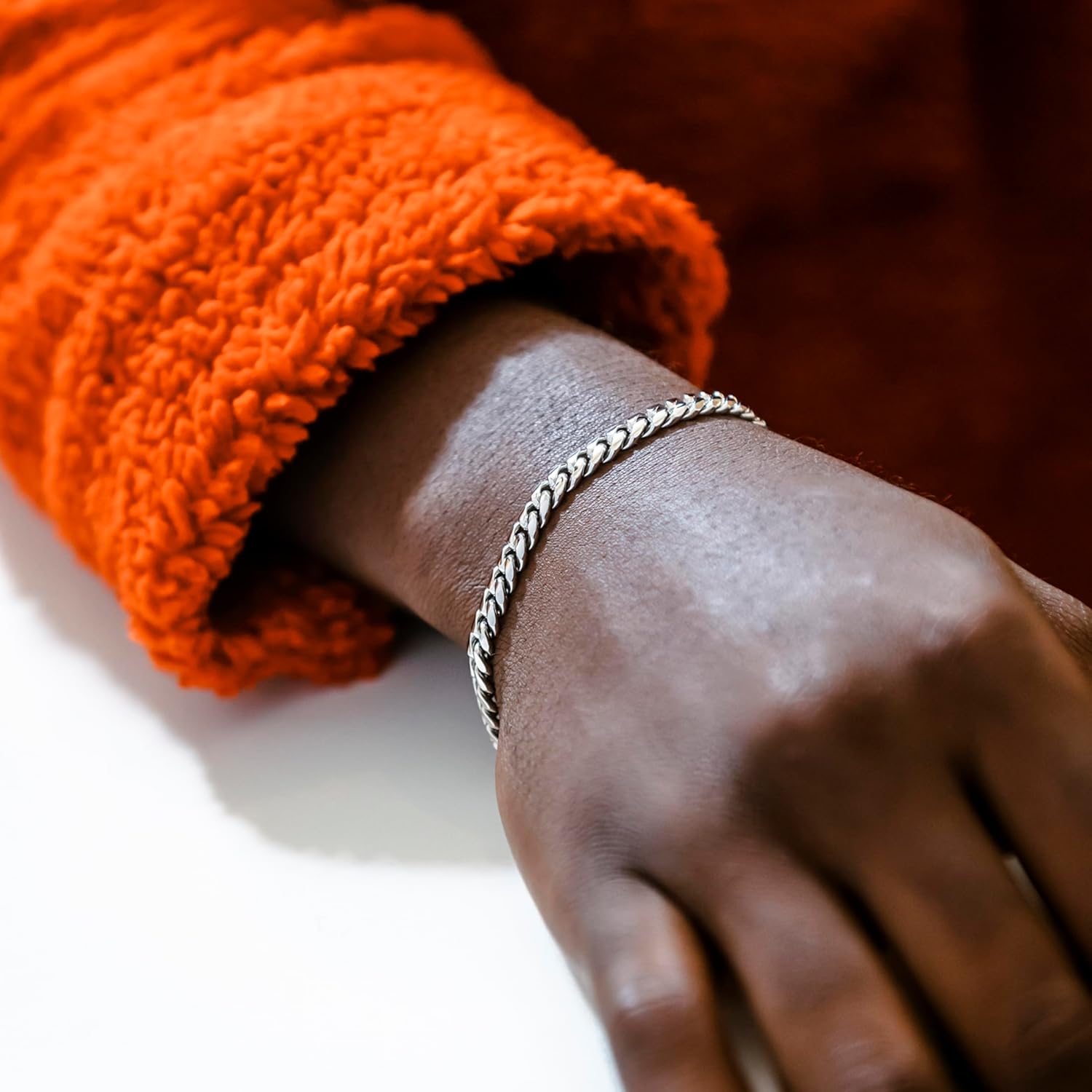 GLD Shop Cuban Bracelet - 3MM/6MM/5MM//8MM/12MM Sizes - 6/7/8/9 Inch Lengths - Gold/White Gold - Unisex - Image 5