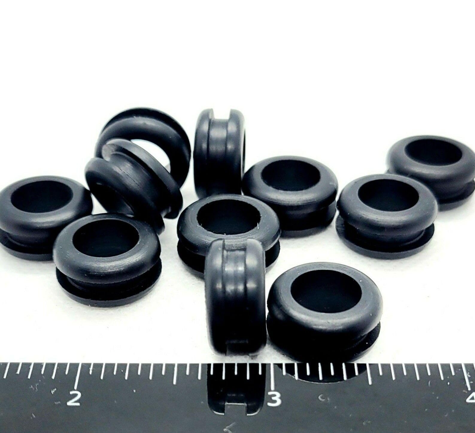1/2" Panel Hole Rubber Grommets for Cable and Wiring 3/8" ID Center Hole for 1/8" Thick Wall Material Electrical Bushing (Pack Size: 24)