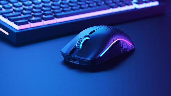 Glorious Model O RGB Minus Kablosuz BAMF Sensörlü 19000 DPI 65 gram Gaming Mouse Mat Siyah