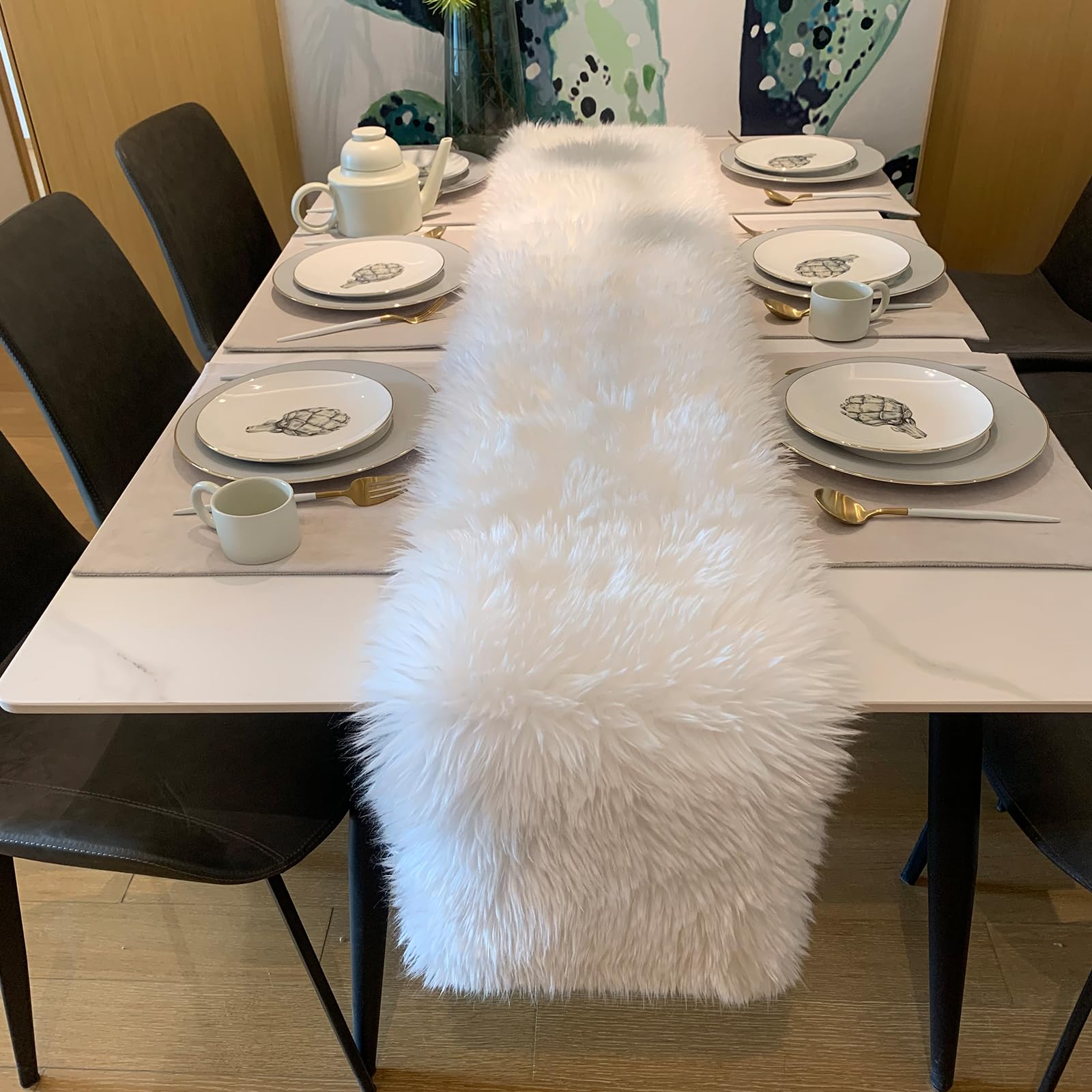 Kunstfell Tischläufer,Fell Tischläufer Weihnachten Weiß Modern Deko Oster Perfekt für Weihnachten ,Hochzeit Home Esstisch, Schminktisch, Couchtisch (30cm x 180cm) | Weicher, flauschiger weißer Kunstfell-Tischläufer für Weihnachten, Esstischdekoration mit