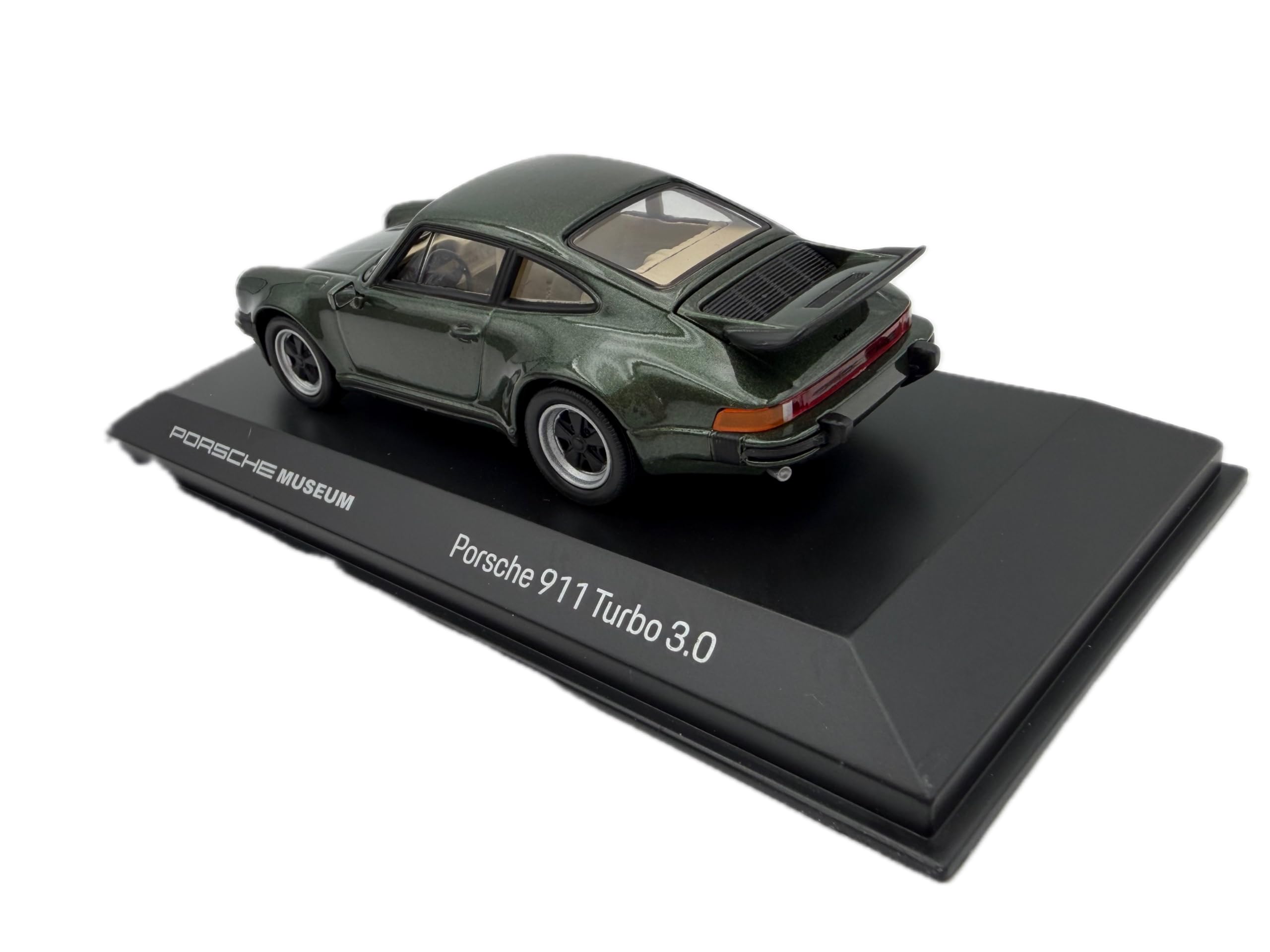 Porsche 911 (930) Turbo 3.0 Modellauto 1:43, grün - Detailgetreues Sammlermodell I GT Marketing I Miniatur Fahrzeug (Museum Edition)