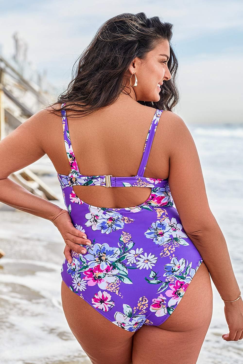 CUPSHE traje de baño de una pieza fruncido floral morado talla