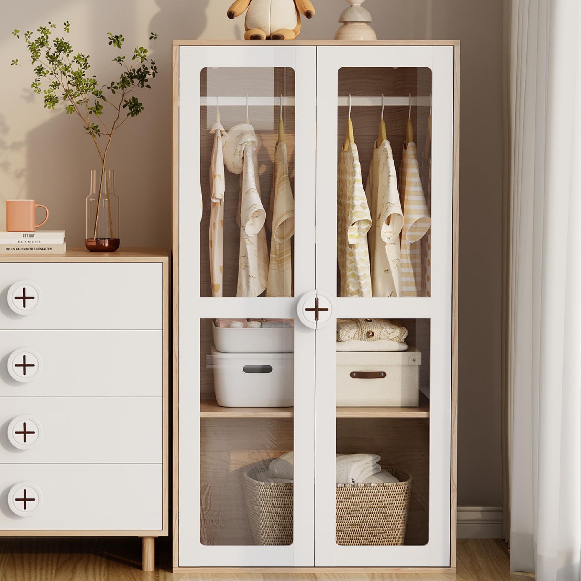 REXO Armario infantil de 80 × 50 × 150 cm, armario de puerta de cristal de dos puertas con barra para colgar y estantes deslizantes, asas de madera en forma de galleta, color blanco + madera natural