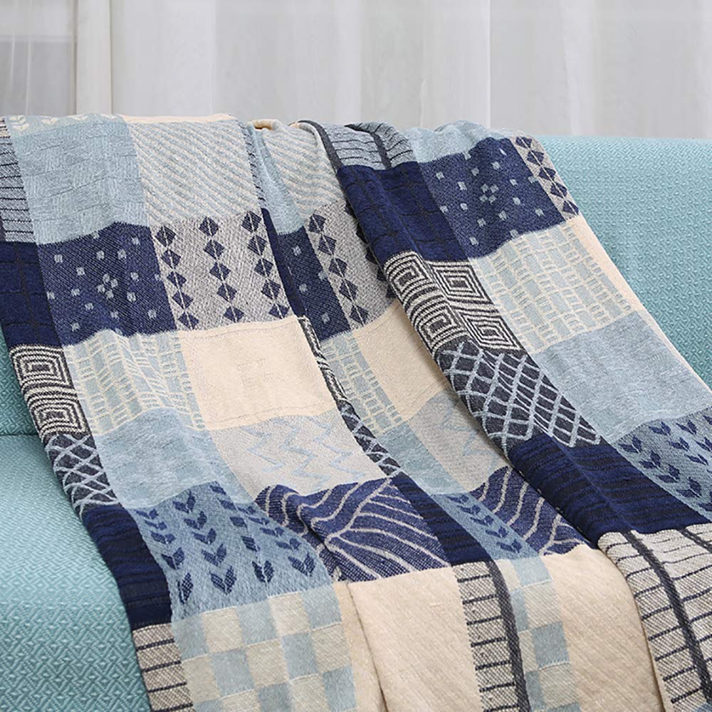 Jeté de canapé chenille bleu 150x190 pour protéger un fauteuil