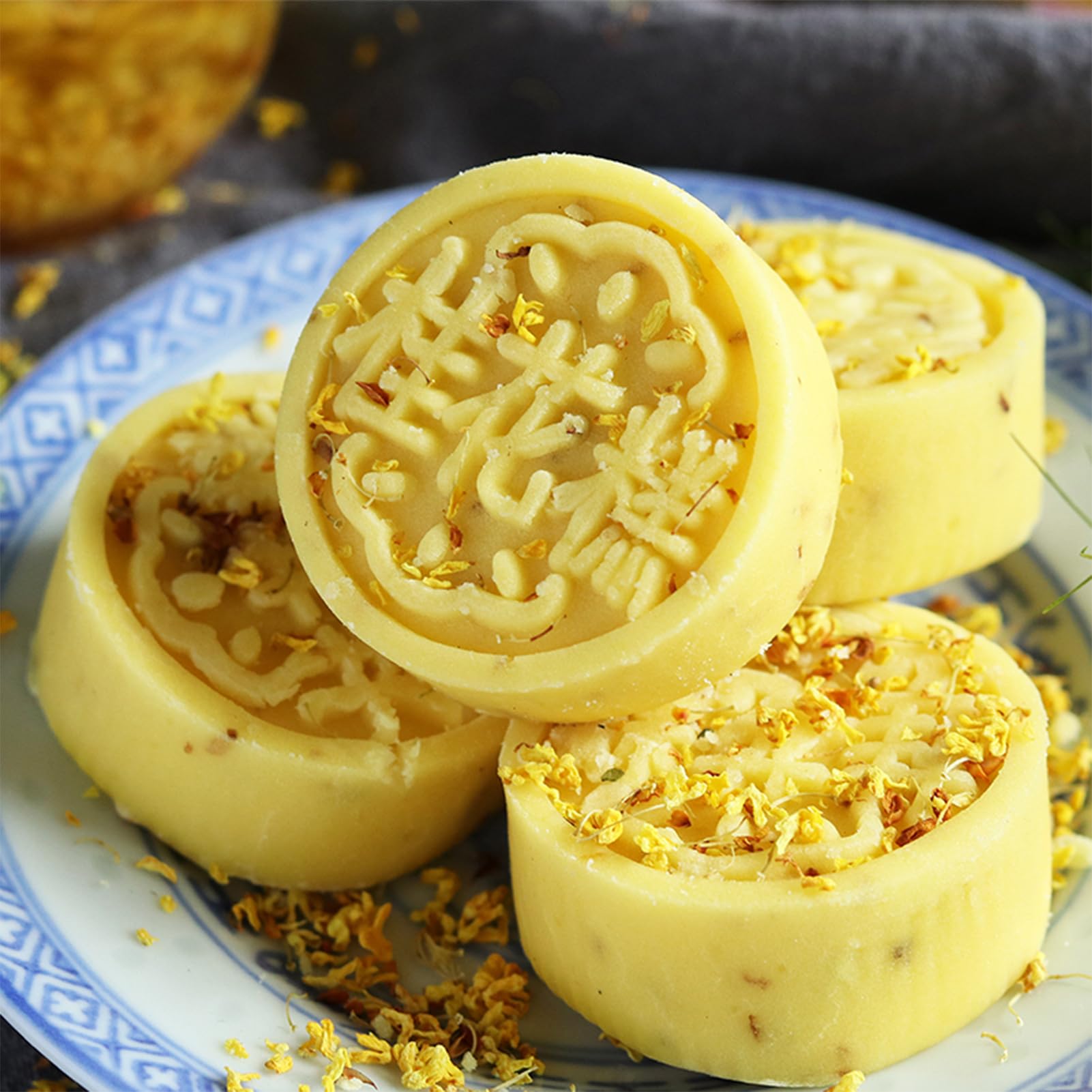 Lunaeturn Gâteau à la Fleur d’Osmanthus– 30g*6 Pièces | Douceur Chinoise Traditionnelle Texture Moelleuse et Saveur Florale Délicate | Idéal pour le Thé ou comme Dessert