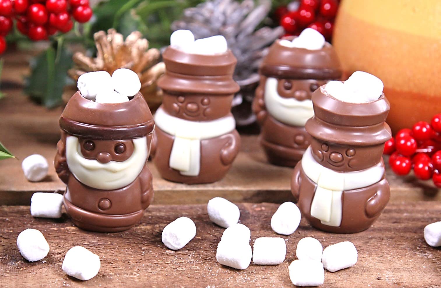Gnaw Festive Hot Chocolate Bombes Gift Set with Mini Marshmallows – 2 Santa & 2 Snowmen Characters, Perfect Hot Chocolate Gift Set for Christmas, Secret Santa, or Stocking Filler, 4-Pack