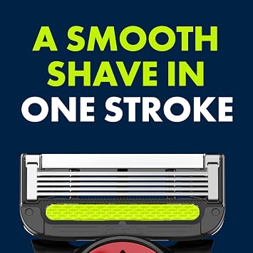 Gillette Labs Special NFL Patriots Edition Shaving Razor for Men - 1 Handle, 1 Razor Blade Refill, Perfect for Game Day Grooming, GilletteLabs with Exfoliating Bar