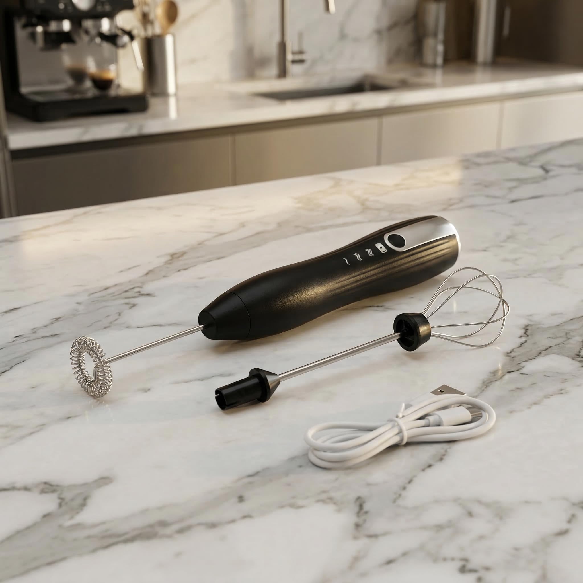 PRECORN Elektrischer Milchaufschäumer USB-C, Wiederaufladbarer Milchschäumer Stab für Kaffee, Latte Macchiato, Cappuccino, Matcha, Heiße Schokolade, Kaffeemixstab Edelstahl Milchschaum Maker Schwarz