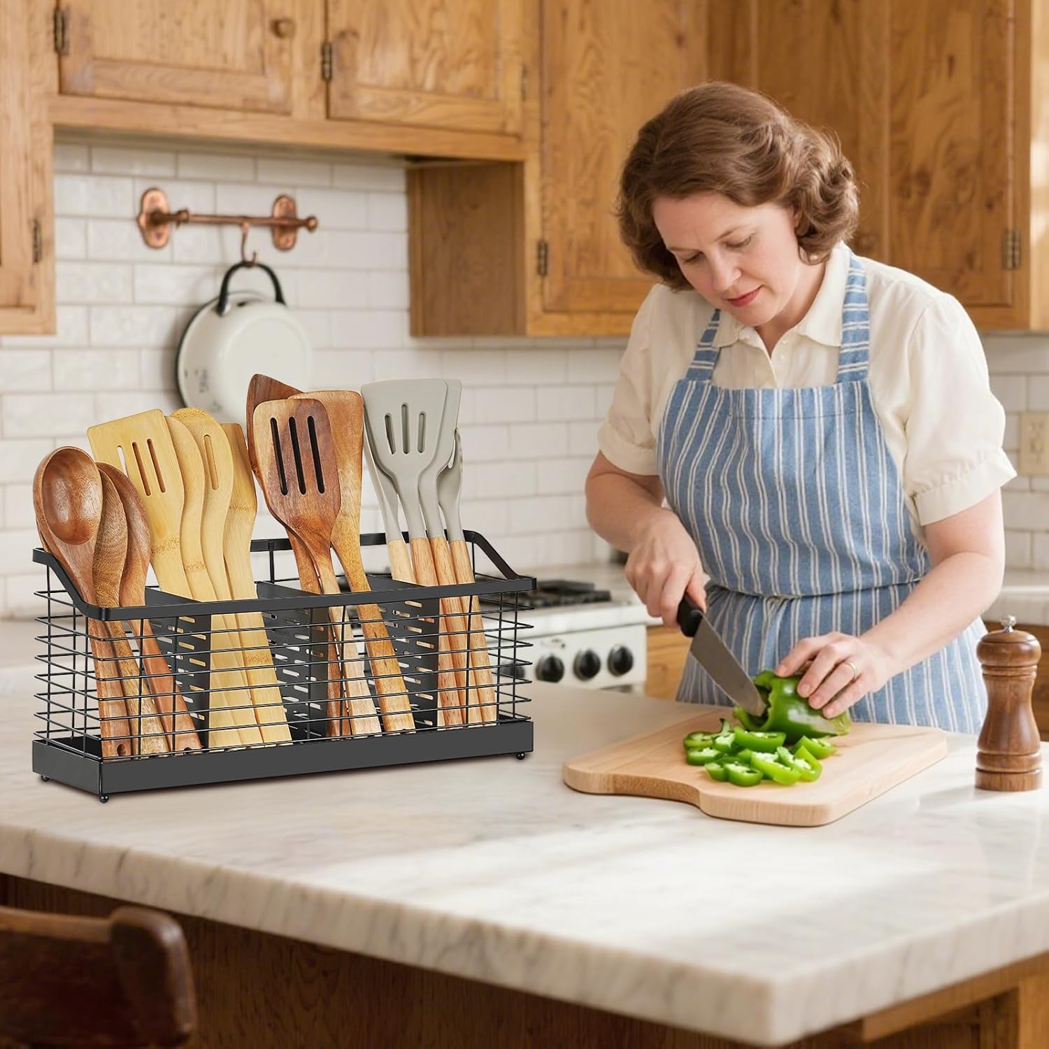 MYITYARD Utensil Holder for Kitchen Counter, Large Cooking Utensil Organizer with 4 Compartments, Matte Black Kitchen Organization for Countertop, Forks, Knives, Spoons, Cooking Tools