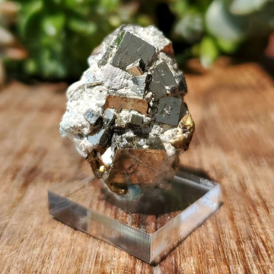 パイライト　卵形　鉱物　原石 楽天市場】パイライト 黄鉄鉱 卵型 置物 ◇重さで選べる◇ 種類