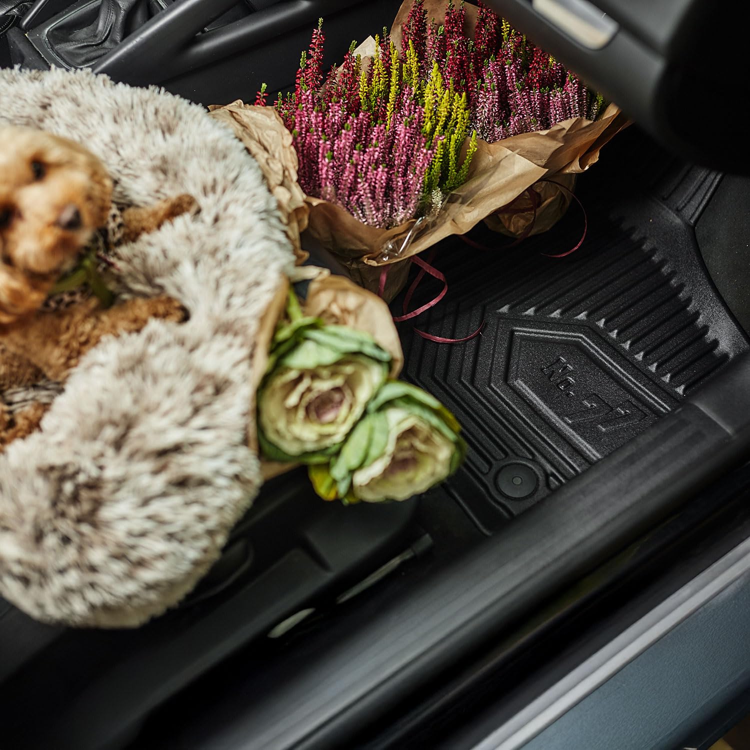 IMJ-Global Alfombrillas de Coche de Goma No.77 a Medida compatibles con Ebro S700 a Partir de 2023, Juego Completo de Alfombrillas de Coche para Mejorar el Look y la deportividad