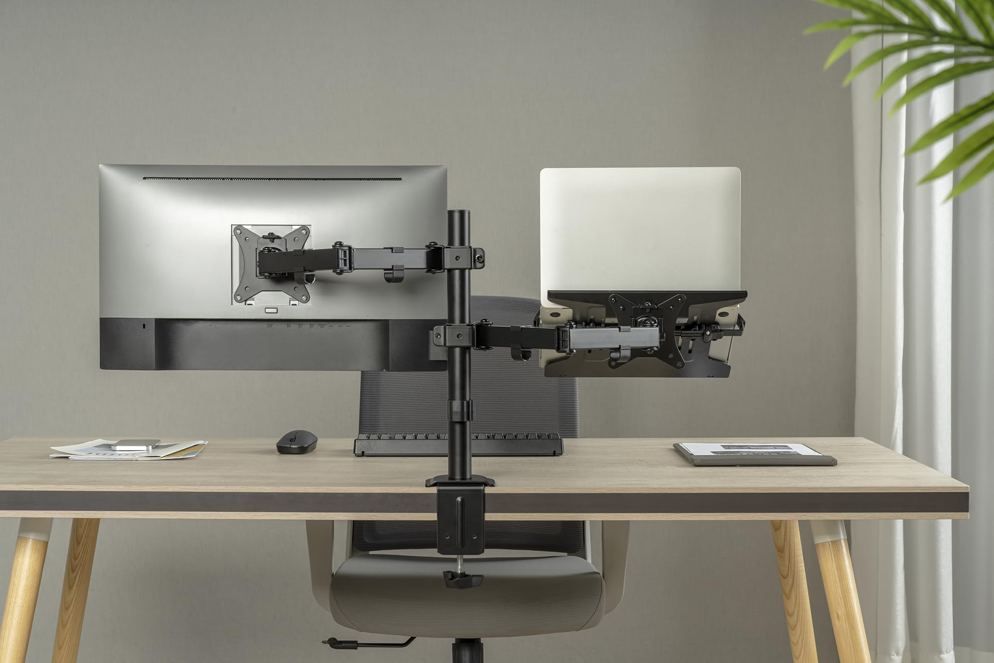 DIGITUS Support écran - Pince de table - Support pour ordinateur portable - 1 écran - Jusqu'à 32 pouces - VESA 75x75, 100x100 - Noir