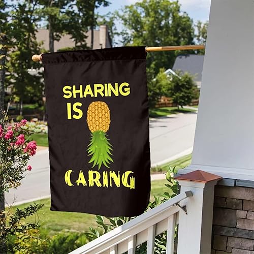 Miniatura 4 de Bandera de jardín divertida con diseño de piña al revés, con texto en inglés "Swinger Sharing is Caring", de 12 x 18 pulgadas, de doble cara, para