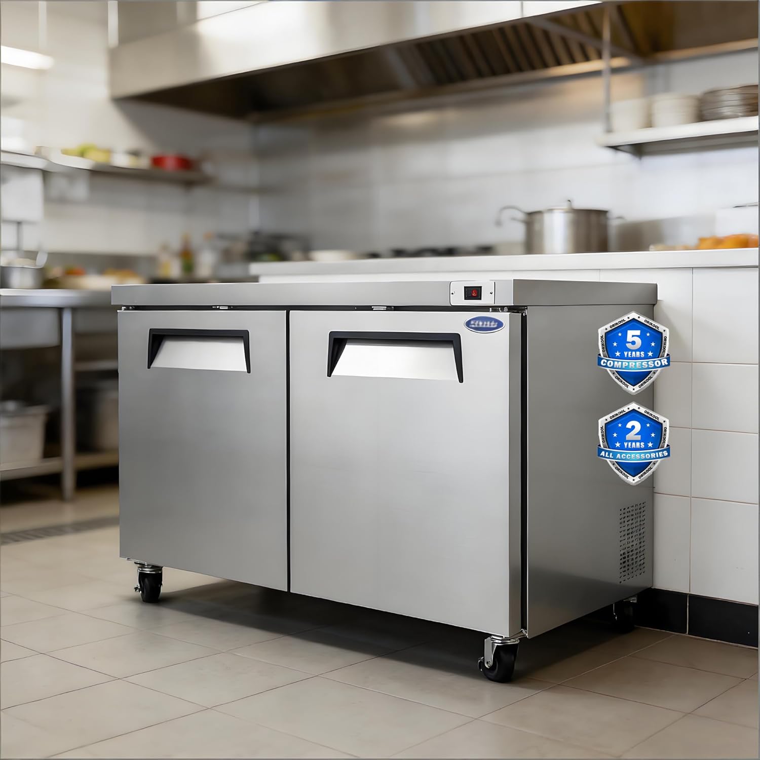 Commercial Refrigerated Prep Table for Sandwich, Salad & Pizza, Undercounter Cold Storage with Lid & Wheels, ETL Certified Commercial Kitchen Freezer Equipment for Cafes, Restaurants And Pizzerias