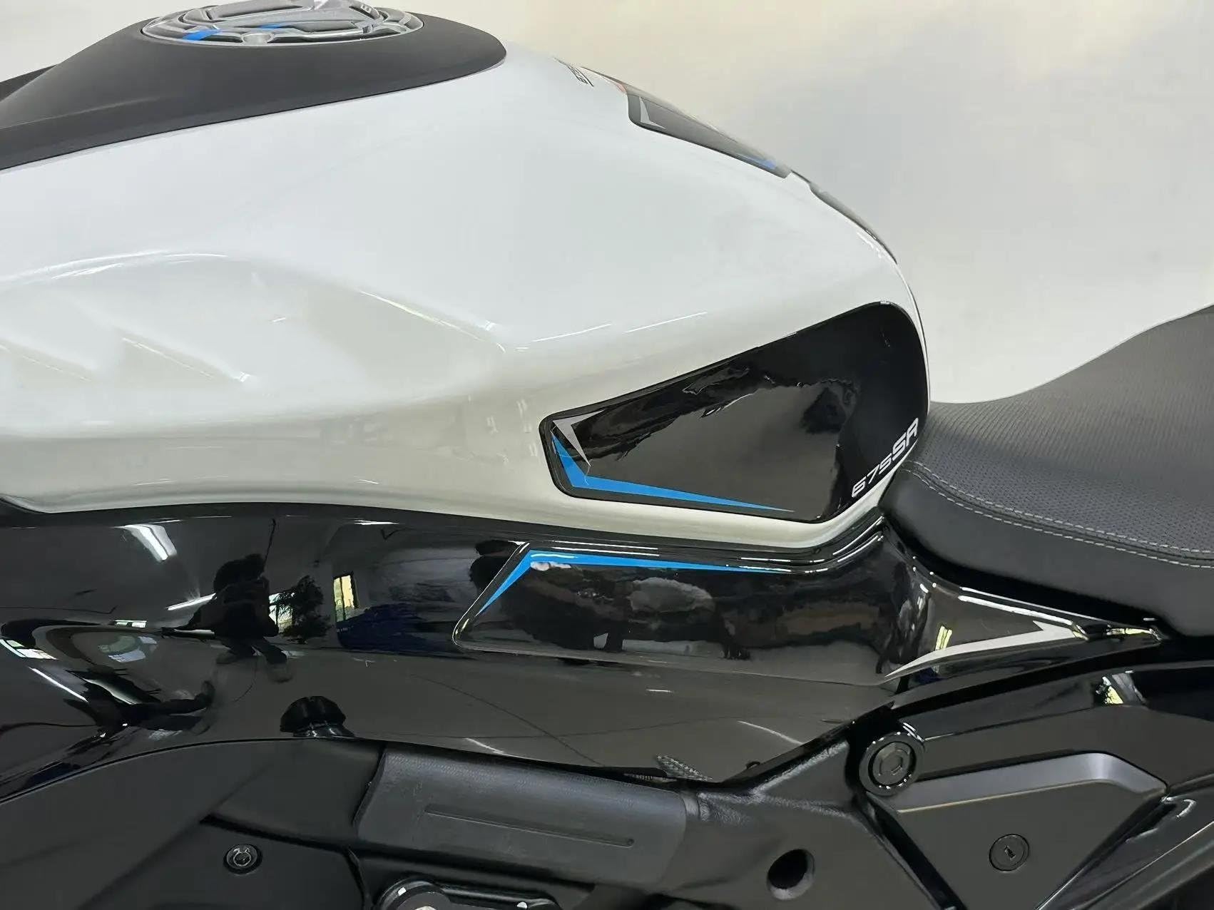 Accessori Moto Adesivo Rilievo del Serbatoio del Carburante Protezione Trazione Decal per CF Moto 675SRR 675 SR-R 675 SR 675sr-r(Style 5)