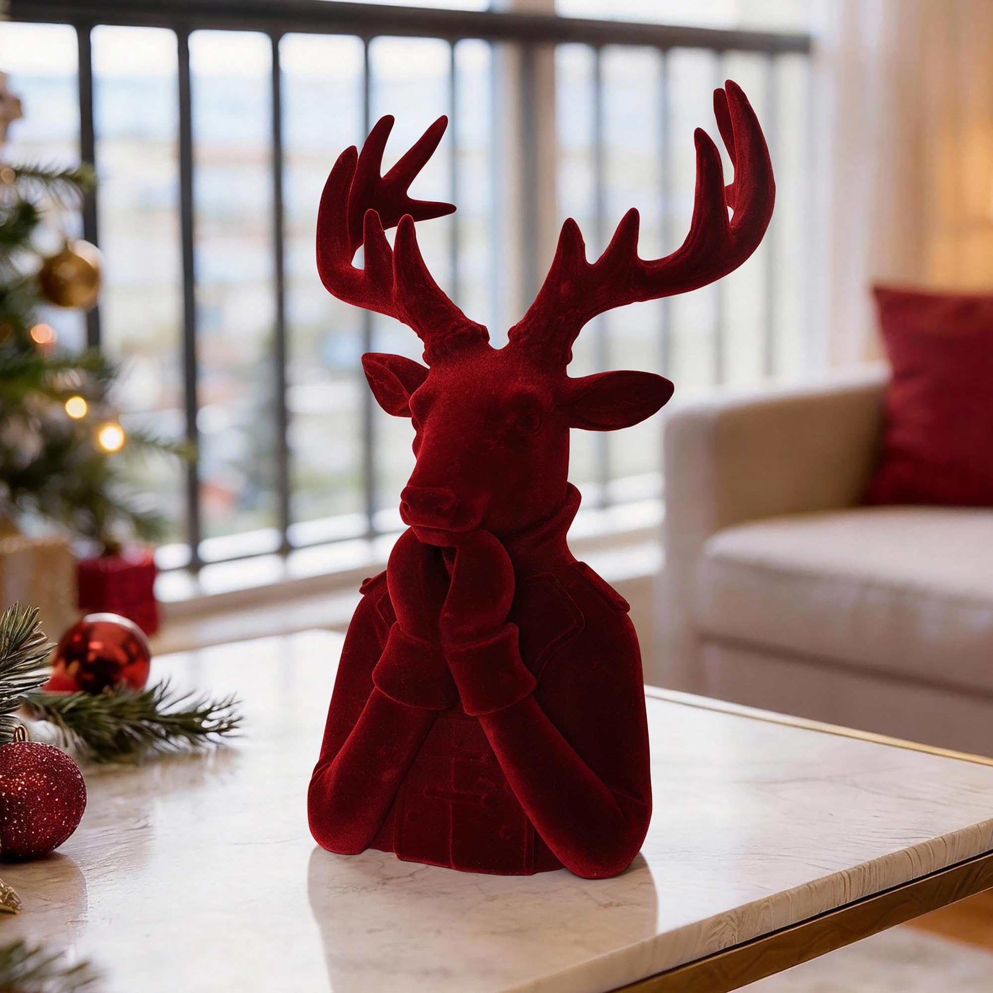 Hometopia Hirsch Deko Weihnachten 34 cm, Kunstharz Hirschkopf Rot | Eleganter Hirschkopf mit weicher Samtoptik, dekorativer Weihnachtsanhänger für Tisch, Regal und als Schmuckhalter