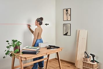 Bosch Home and Garden UniversalWallLevel Çizgi Lazer (2 x pil (AAA) ile)
