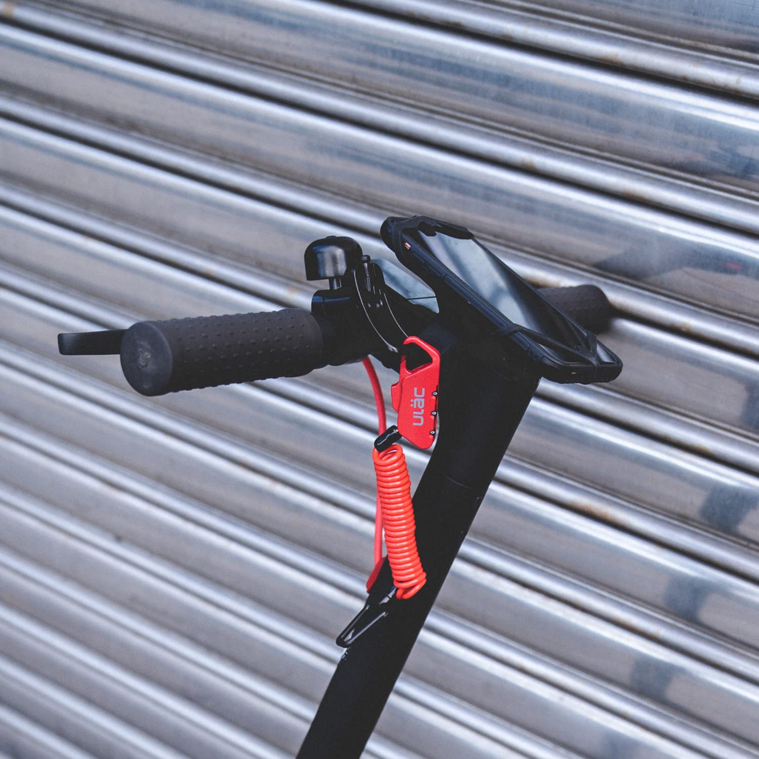 ULAC Piccadilly LTD Mini cadenas à combinaison pour casque de vélo, moto, scooter électrique ; petit cadenas portable pour casier de gym, poussette bébé, valise, bagages, portail et clôture (argenté)