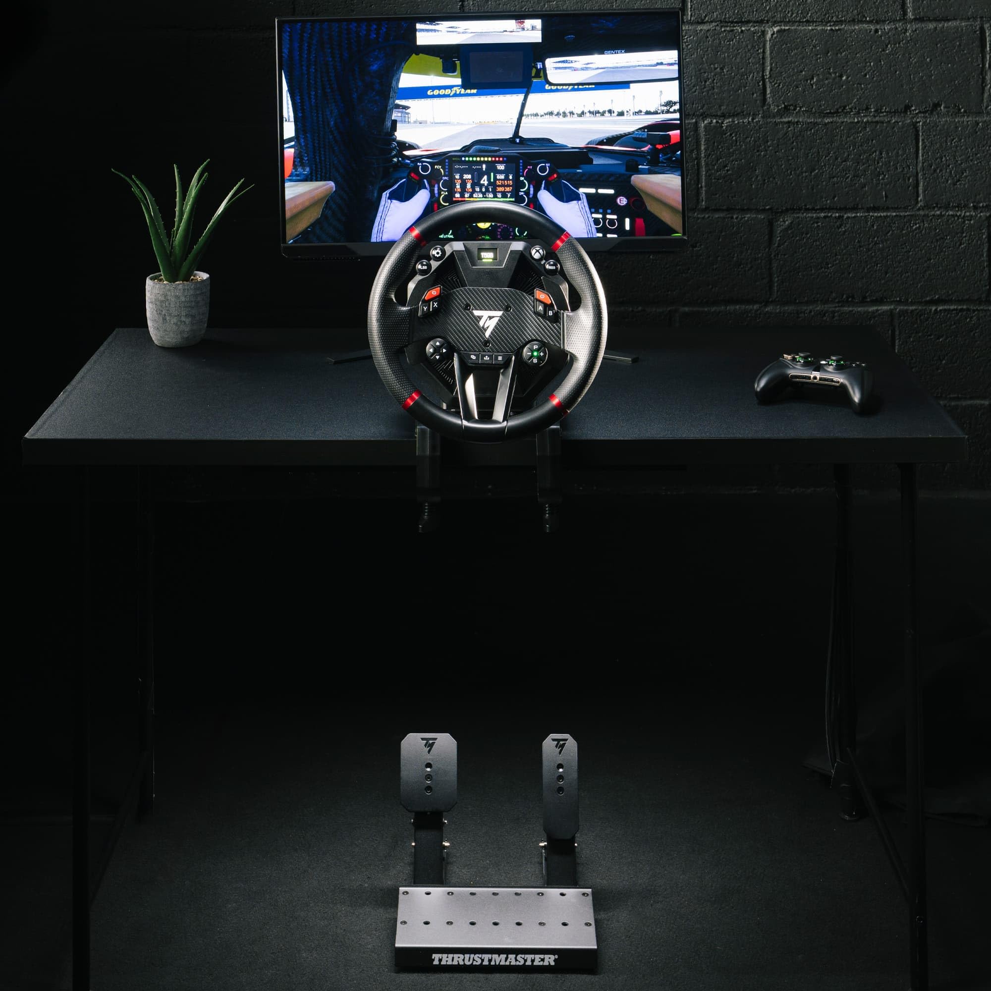 Thrustmaster T598 – Volant de Course Direct Axial Drive pour Xbox Series X|S, Xbox One et PC – Retour de Force Nouvelle Génération – Précision Absolue – Pédalier Raceline Inclus – Noir