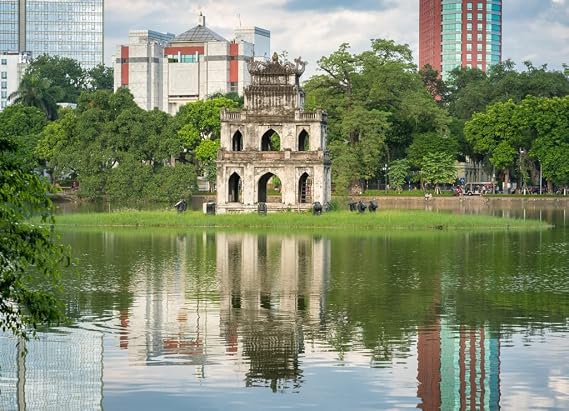 Noah Jigsaw Puzzle Turtle Tower (Thap RUA) in Hoan Kiem Lake (Sword Lake, Ho Guom) in Hanoi, Vietnam 1000 Pieces