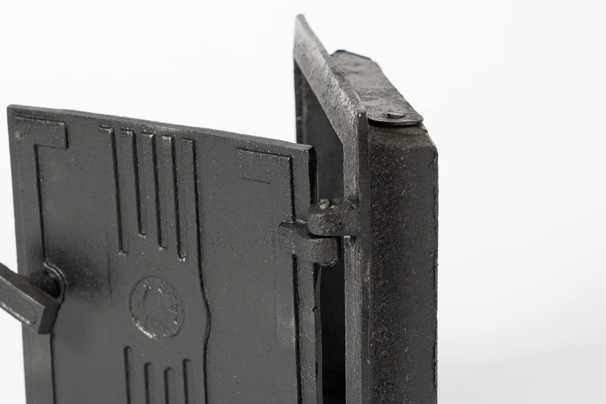 SEZAM Revisionstür für Öfen aus Gusseisen 17 x 3,5 x 17 cm, Kamintür - Klappe - Räumungstür, für Backöfen, Feueröfen & Kamine - schwarz bemalt