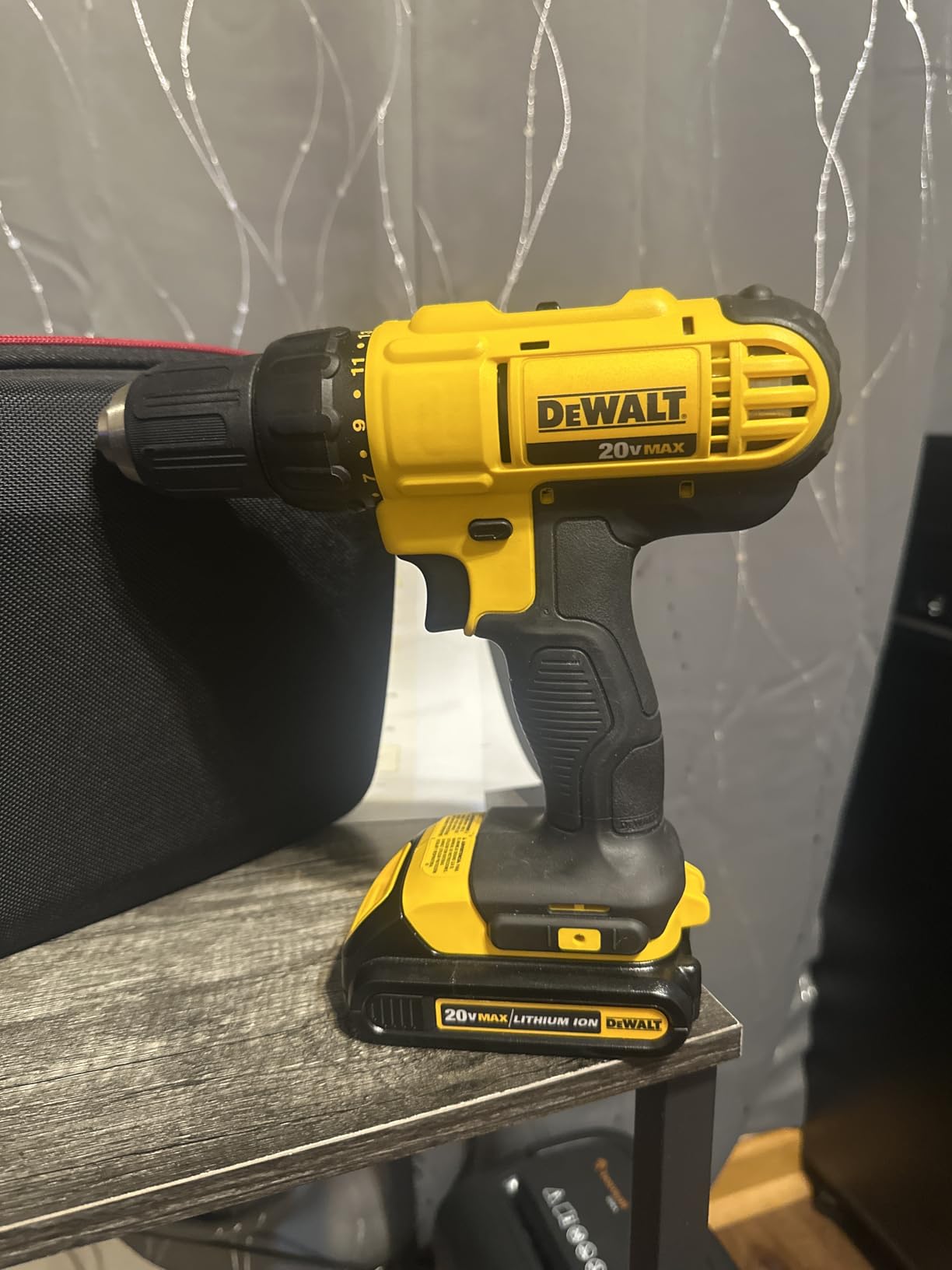 DeWalt DCD771C2 Drill Driver Kit