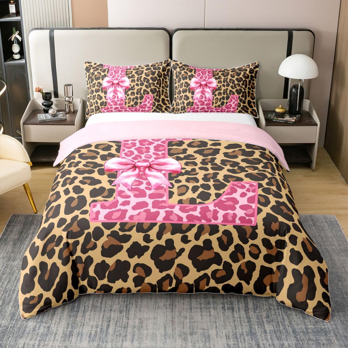 Housse de couette guépard rose 240x260 en coton monogramme pour parure de lit fille coquette