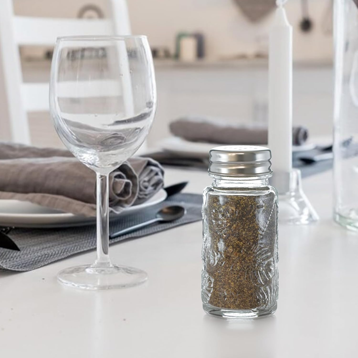 2 Pack Glass Salt and Pepper Shakers Set with 304 Stainless Steel Lid, Vintage Spice Shakers for Dining Room Table, Kitchen, Restaurant(Round-Leaf)