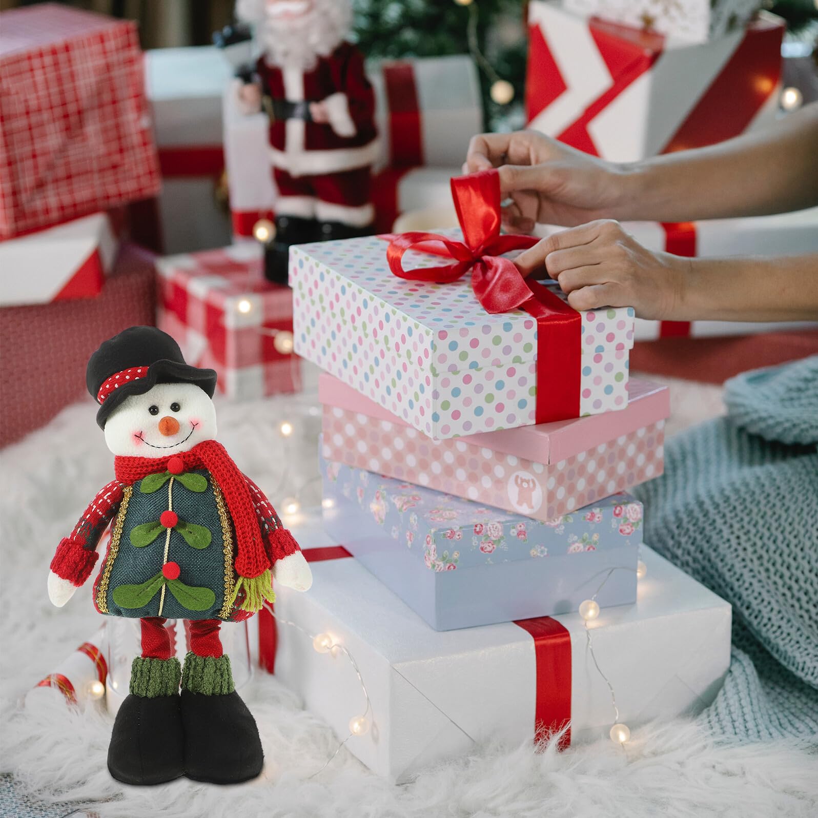 GARVALON Stehender Weihnachtswichtel mit Einziehbaren Beinen Plüschwichtel Dekofigur für Zuhause Skandinavischer Gnom mit Bunter Mütze und Langem Bart