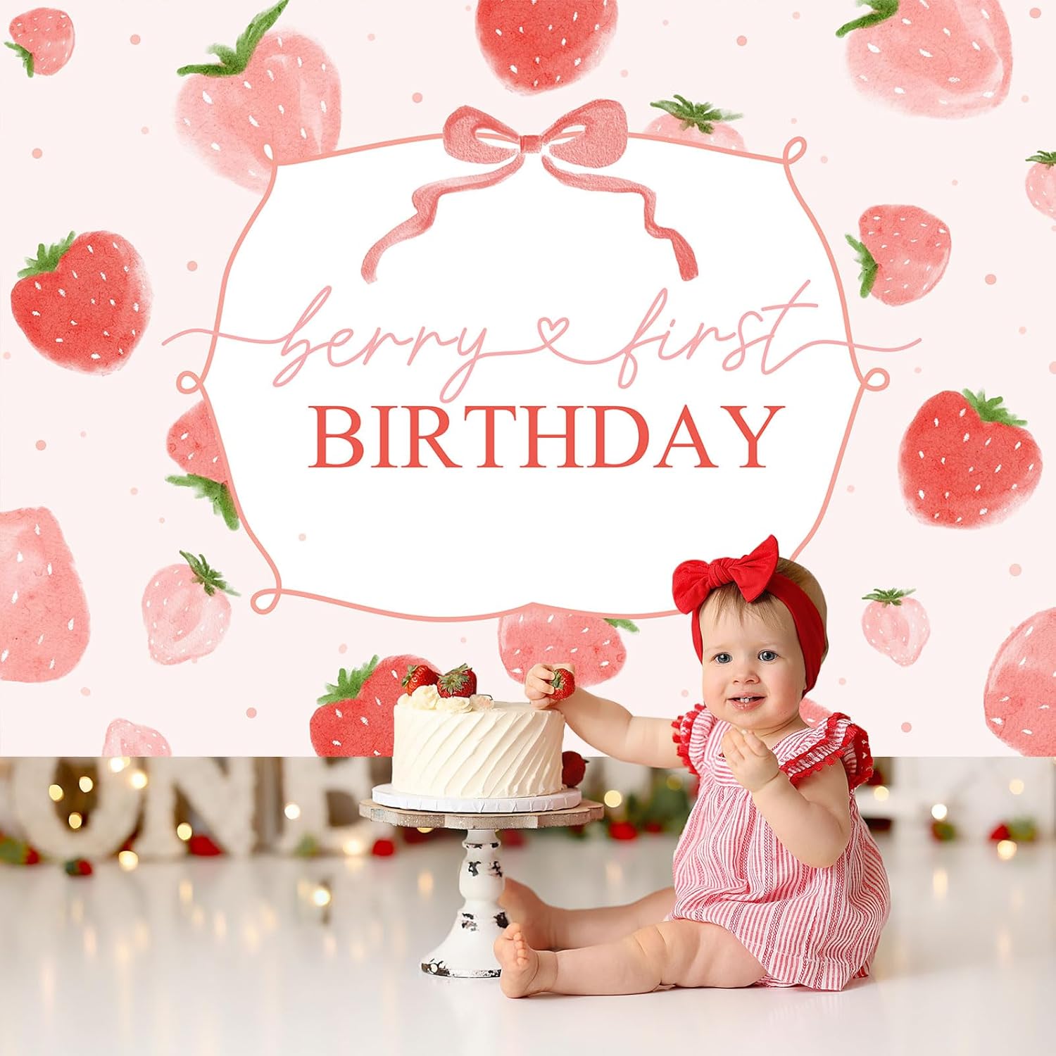 ストロベリーテーマ 1歳の誕生日背景 ベリー 1歳の誕生日 ピンクの弓 写真撮影の背景 女の子 最初の誕生日パーティー デコレーショ