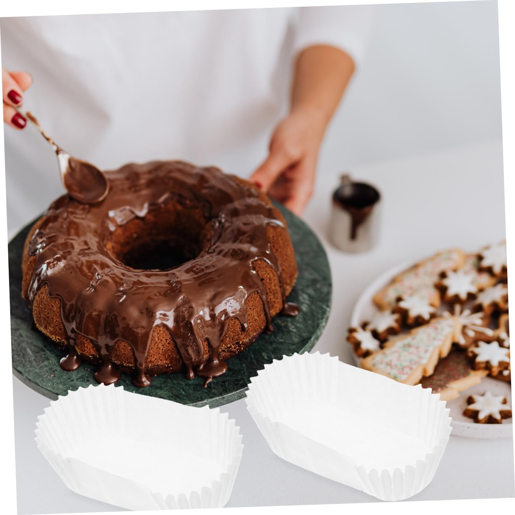 MAGICLULU 4 Pièces Papier Forme pour Gâteaux Résistants à Haute Température Doublures de Cupcake Imperméables Graisse pour Muffins Gâteaux