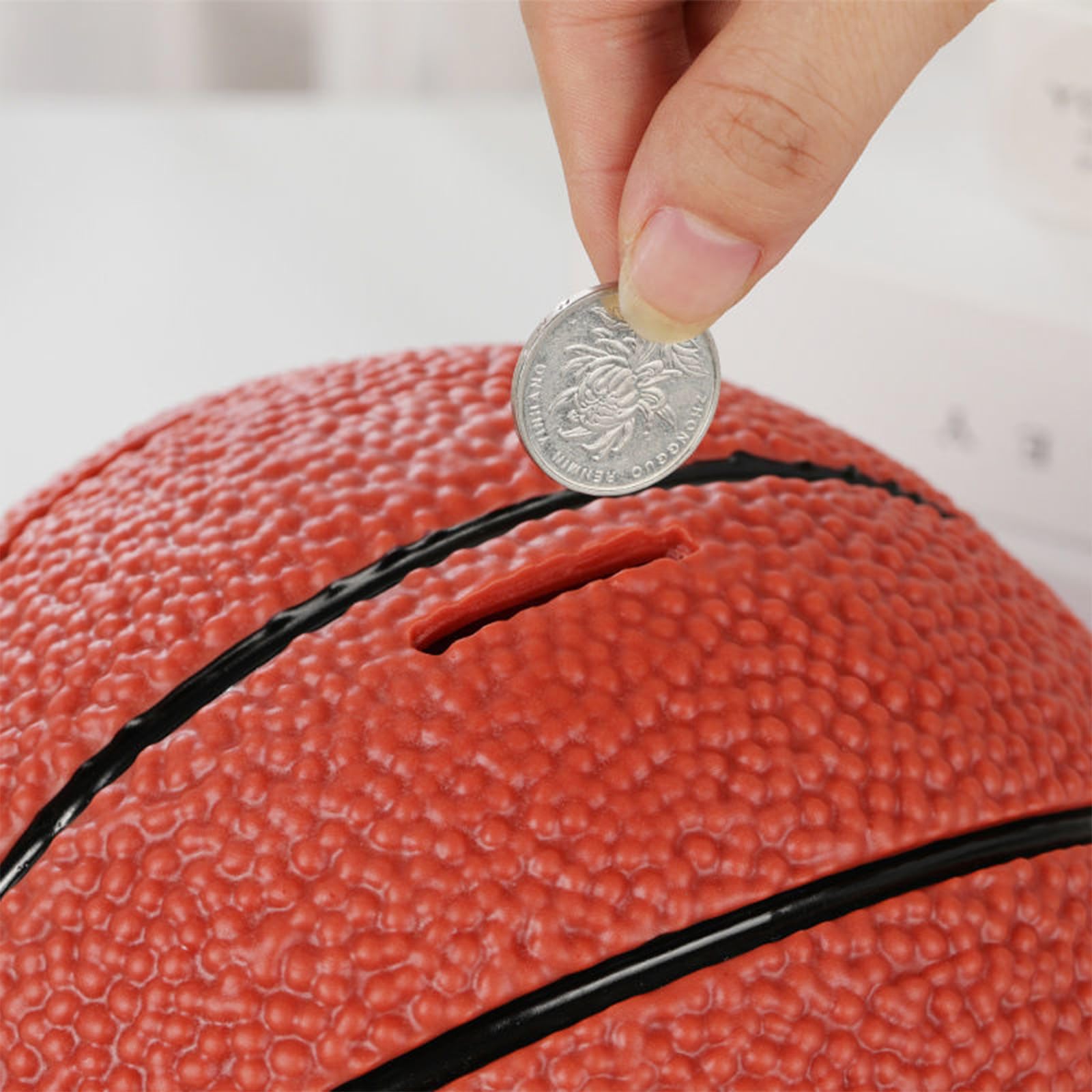 Salvadanaio Infrangibile A Forma Di Pallone Da Calcio | 28,6 Cm, Con Tappo A Vite | Regalo Per Bambini Sportivi