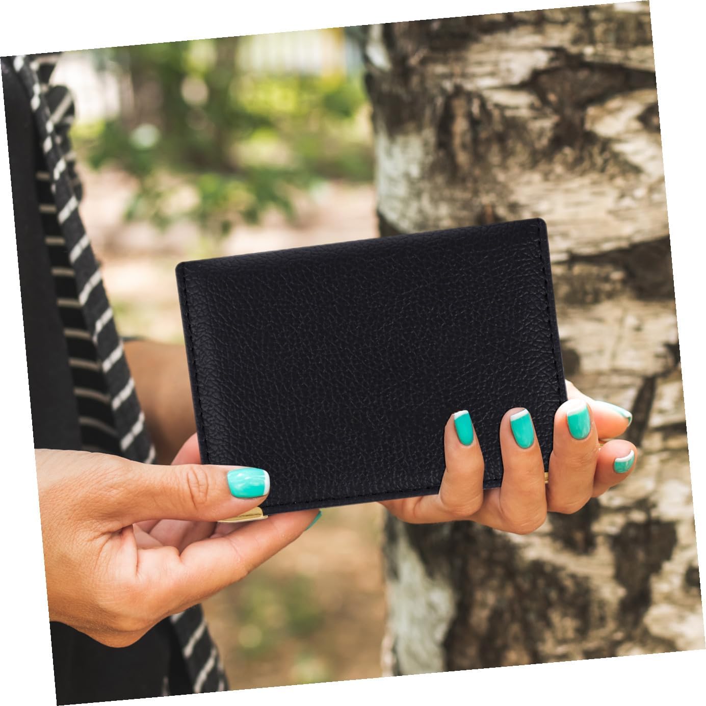 Healifty Convenient PU Leather Id Protectors with Multi Grid Design Black