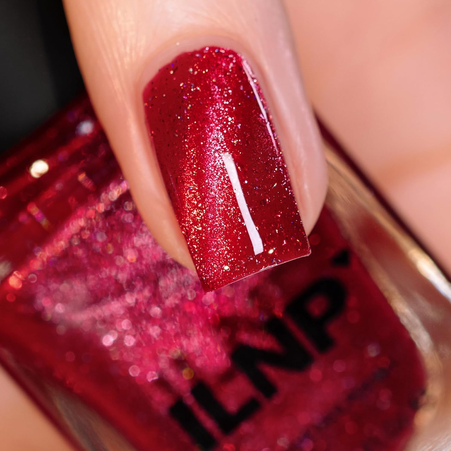 ILNP Shirley - Vivid Red Magnetic Nail Polish