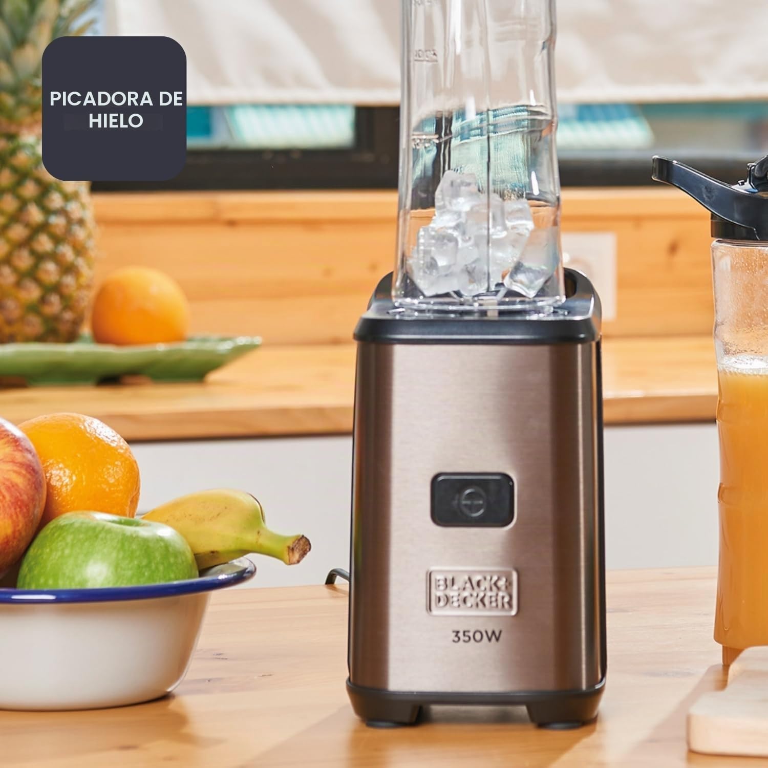 BLACK+DECKER - Mini batidora portátil BXJBA350E | 350W | Smoothies y batidos | 2 botellas de 600 ml sin BPA | Tapa hermética | 4 cuchillas de acero inox | Ligera | Acabado negro e inox anti-huellas