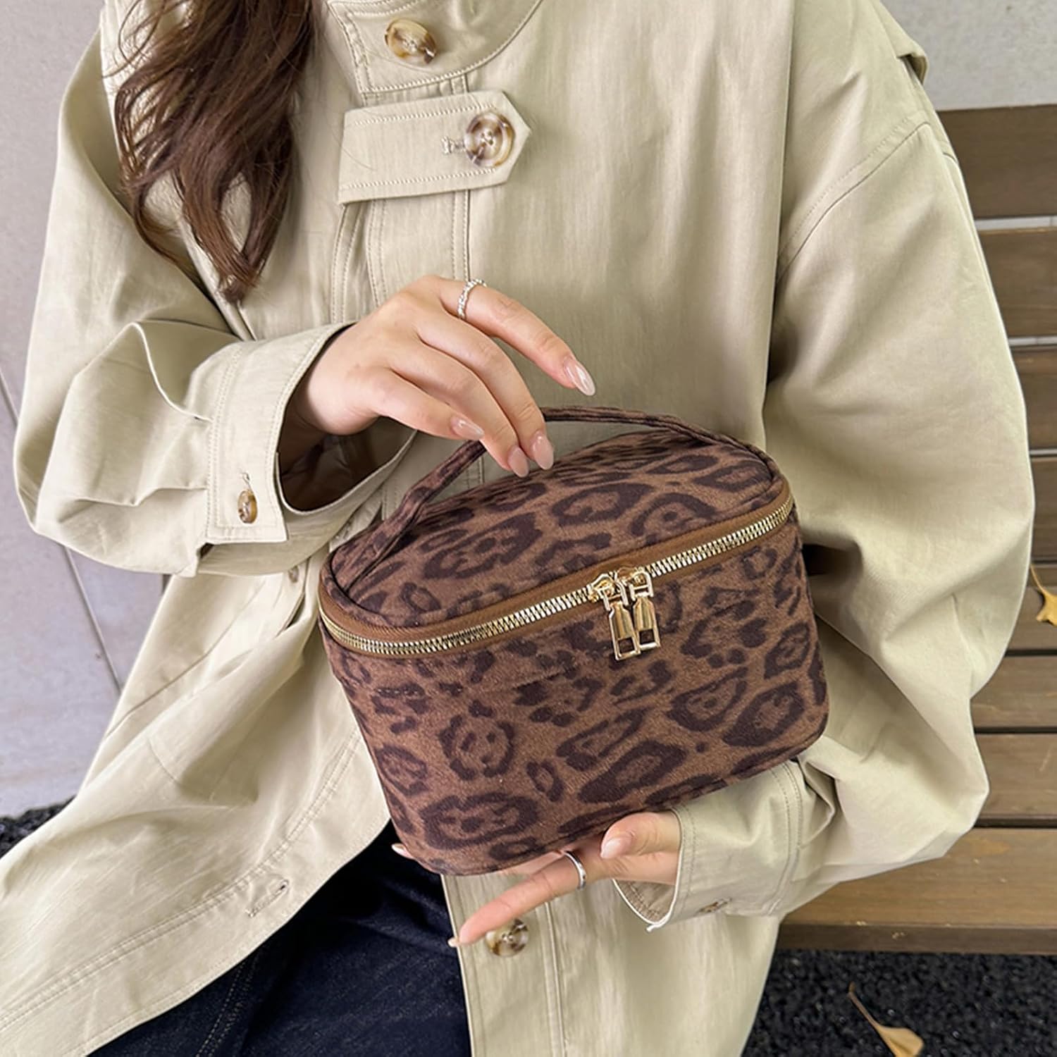 Women Leopard Faux Suede Makeup Bag Large Capacity Cosmetic Bag (Coffee) image 4