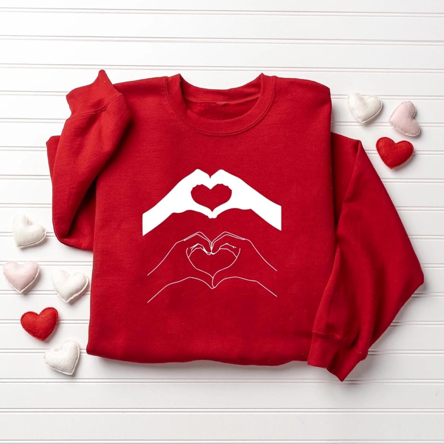 Felpa con cappuccio da donna con grafica a forma di cuore