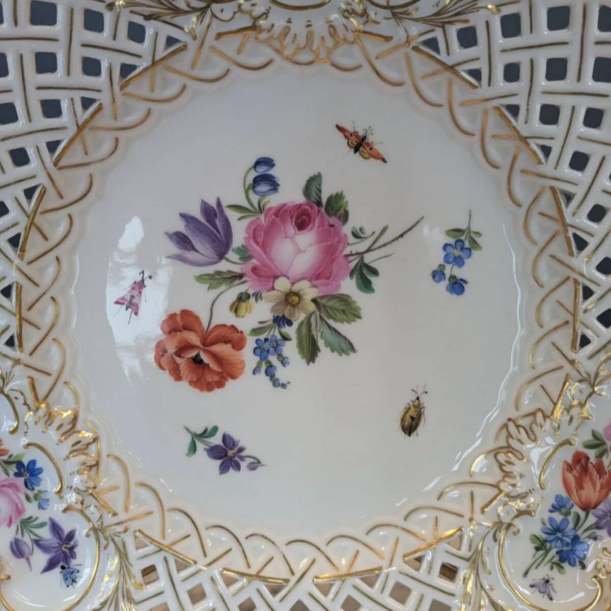 24㎝ マイセン ピンクローズ ピアスエッジ 昆虫 金彩 透かし プレート