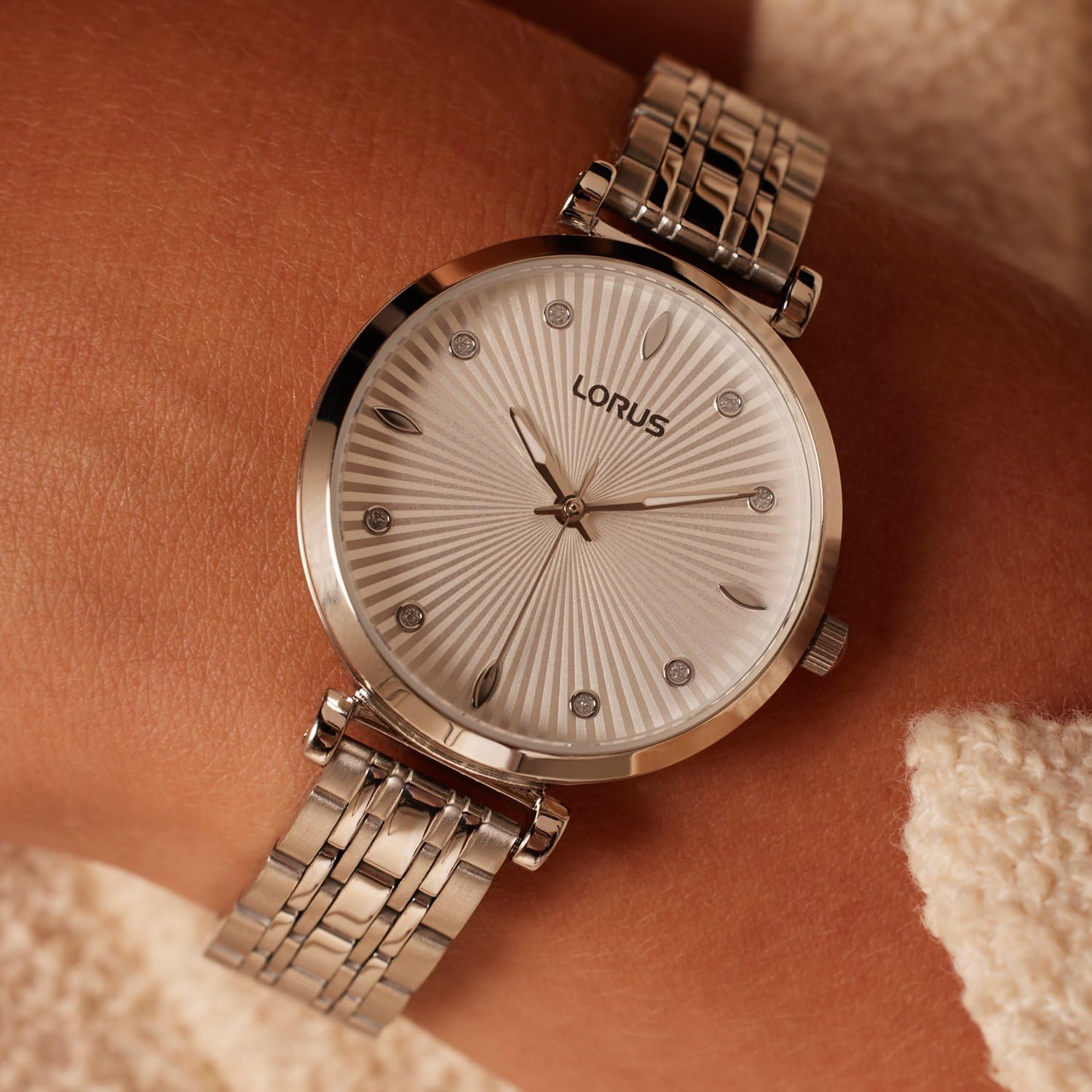 Lorus Orologio analogico al quarzo da donna con bracciale in acciaio inossidabile